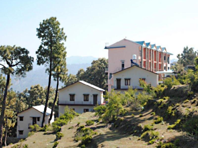 Clarks Inn Binsar Exteriér fotografie